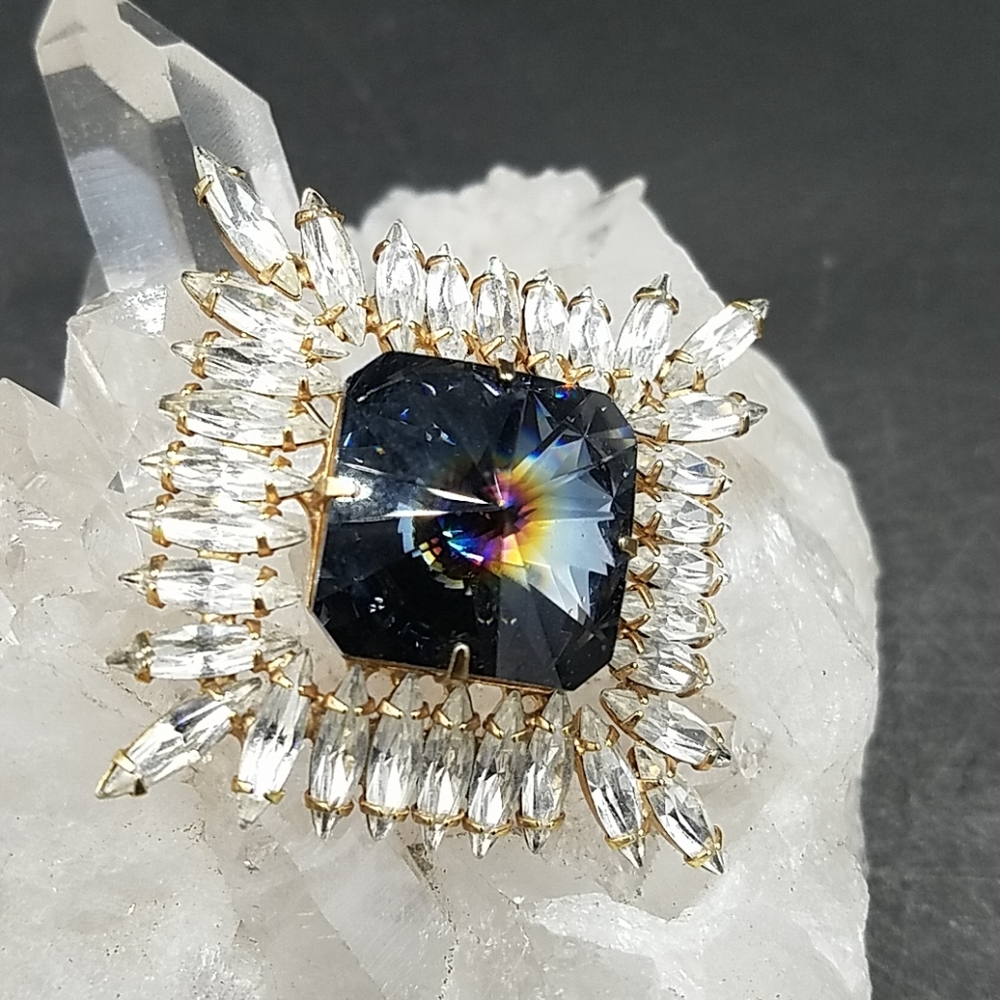 Vintage Austria Smoky Blue Square Rivoli Rhinestone Brooch Earring Set - Picture 7 of 8